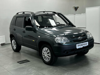 2017 Chevrolet Niva I Рестайлинг, зелёный, 720000 рублей, вид 2