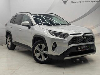 2019 Toyota RAV4 V (XA50), серебристый, 2849000 рублей, вид 3
