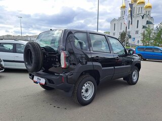 2026 Lada (ВАЗ) Niva Travel I Рестайлинг, чёрный, 1437900 рублей, вид 5