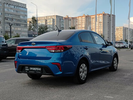 2017 Kia Rio IV, синий, 1142876 рублей, вид 5