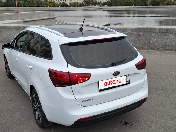2013 Kia Ceed II, белый, 1000000 рублей - вид 12