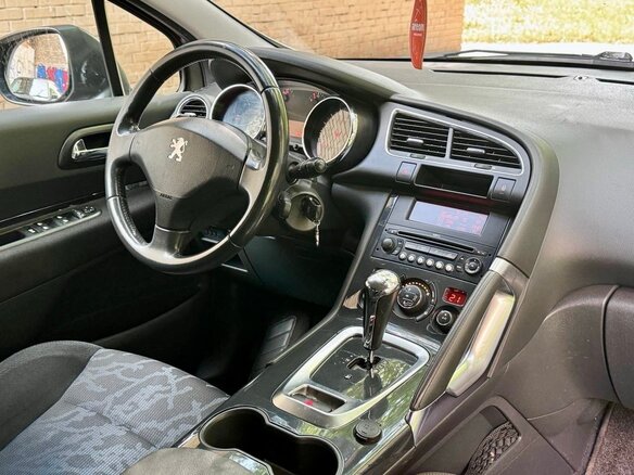2009 Peugeot 3008 I, коричневый, 650000 рублей - вид 8