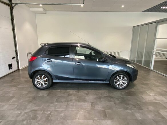 2008 Mazda 2 II (DE), серый, 346000 рублей - вид 3
