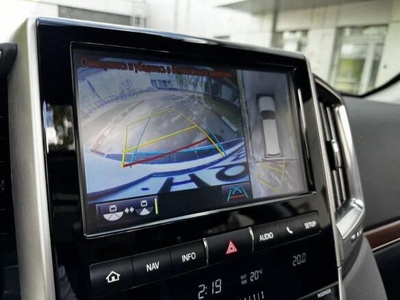 2019 Toyota Land Cruiser 200 Series Рестайлинг 2, белый, 9500000 рублей - вид 30