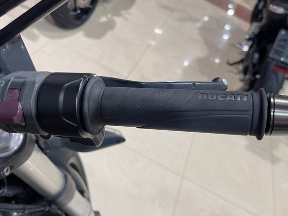 2015 Ducati Monster 821, чёрный, 550000 рублей - вид 9