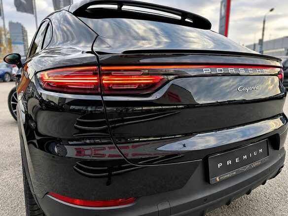 2021 Porsche Cayenne Coupé III, чёрный, 9270000 рублей - вид 29