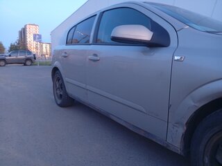 2009 Opel Astra H Рестайлинг, бежевый, 179999 рублей, вид 4