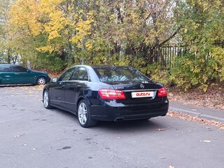 2009 Mercedes-Benz E-Класс 350 IV (W212, S212, C207), чёрный, 1500000 рублей, вид 3