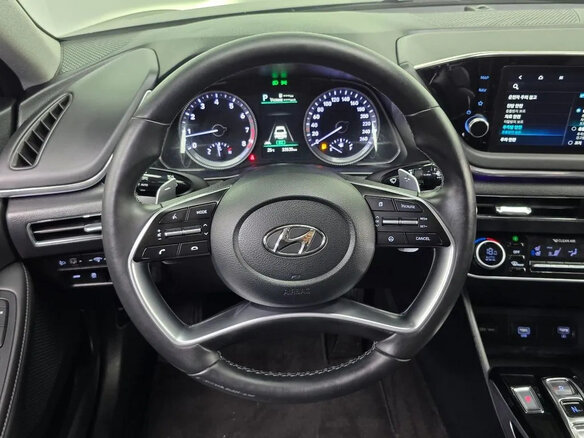 2022 Hyundai Sonata VIII (DN8), чёрный, 2040000 рублей - вид 11