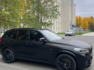 2020 BMW X5 40i IV (G05/G18), чёрный, 6800000 рублей, вид 4