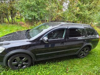2011 Skoda Octavia Scout II (A5) Рестайлинг, чёрный, 990000 рублей, вид 3