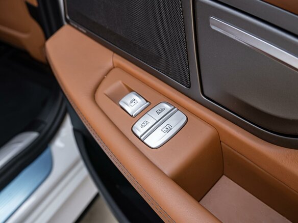 2017 BMW 7 серии 740e VI (G11/G12), белый - вид 24