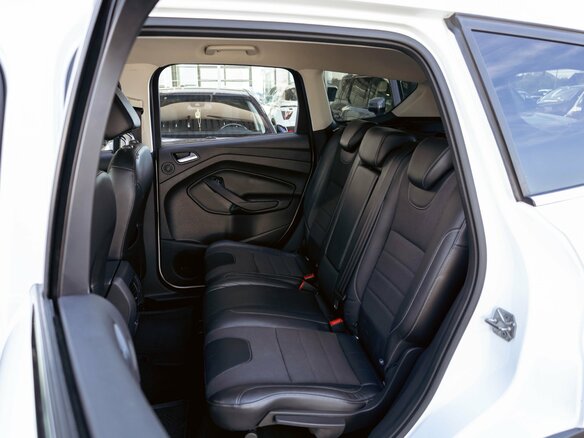 2016 Ford Kuga II, белый, 1195000 рублей - вид 19