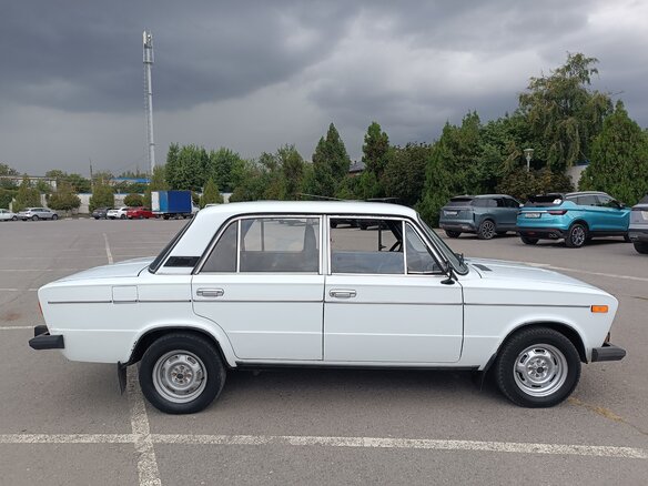 2002 Lada (ВАЗ) 2106 5-speed, белый, 185000 рублей - вид 4