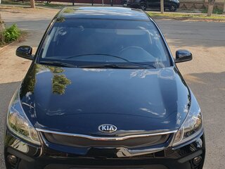 2018 Kia Rio IV, чёрный, 1499000 рублей, вид 1
