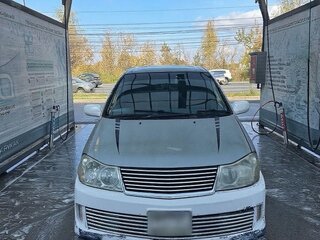 2001 Nissan Liberty, серебристый, 230000 рублей, вид 1