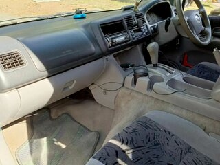 2001 Mazda Bongo Friendee I Рестайлинг, чёрный, 450000 рублей, вид 4