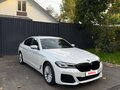 2018 BMW 5 серии 520d xDrive VII (G30/G31/G38), белый, 2600000 рублей