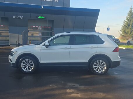 2018 Volkswagen Tiguan II, белый, 2000000 рублей, вид 5