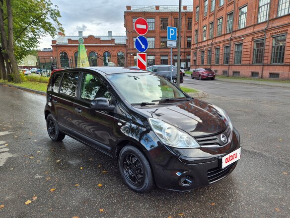2010 Nissan Note I Рестайлинг, чёрный - вид 1