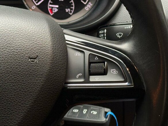 2017 Skoda Octavia III (A7) Рестайлинг, серый, 1799000 рублей - вид 20