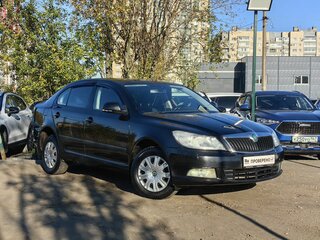 2013 Skoda Octavia II (A5) Рестайлинг, чёрный, 699000 рублей, вид 3