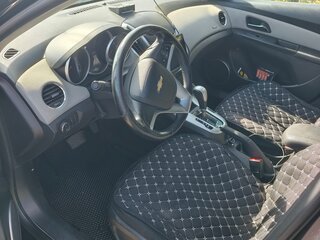 2013 Chevrolet Cruze I Рестайлинг, чёрный, 750000 рублей, вид 4