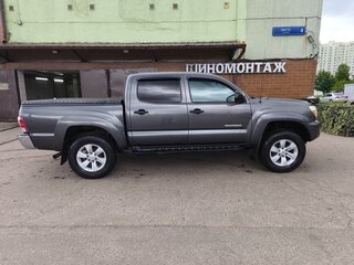 2012 Toyota Tacoma II Рестайлинг, серый, 3900000 рублей, вид 5