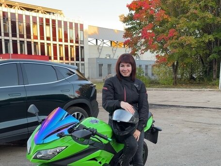 2013 Kawasaki Ninja 300, зелёный, 350000 рублей, вид 3