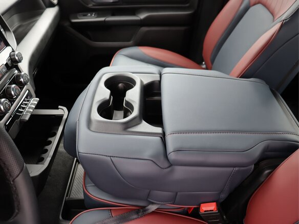 2026 Ram 1500 Quad Cab V Рестайлинг, оранжевый, 8910000 рублей - вид 30
