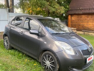 2007 Toyota Yaris II, серый, 540000 рублей, вид 2