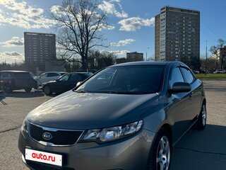 2012 Kia Cerato 6-speed II, серебристый, 795000 рублей, вид 1