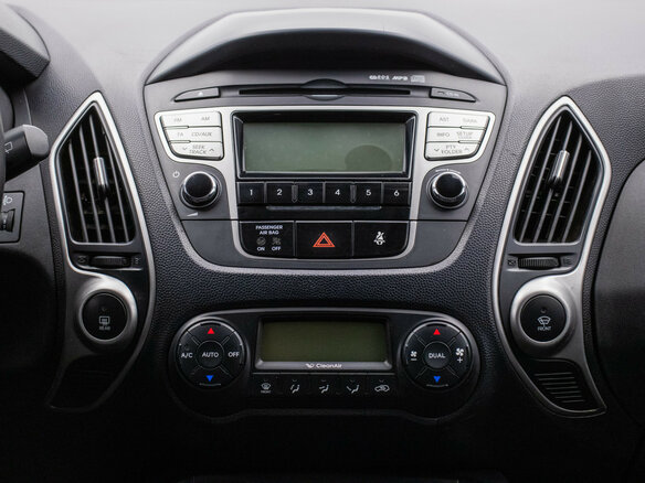 2010 Hyundai ix35 I, серебристый - вид 13