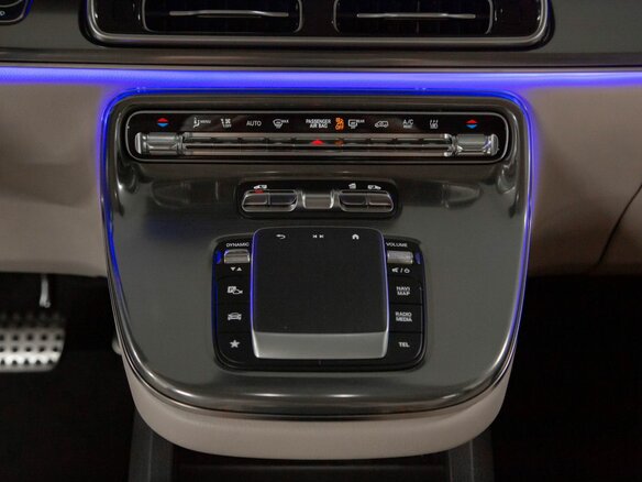 2026 Mercedes-Benz V-Класс Extra Long 300 d экстра длинный III (W447) Рестайлинг 2, чёрный, 15624000 рублей - вид 18