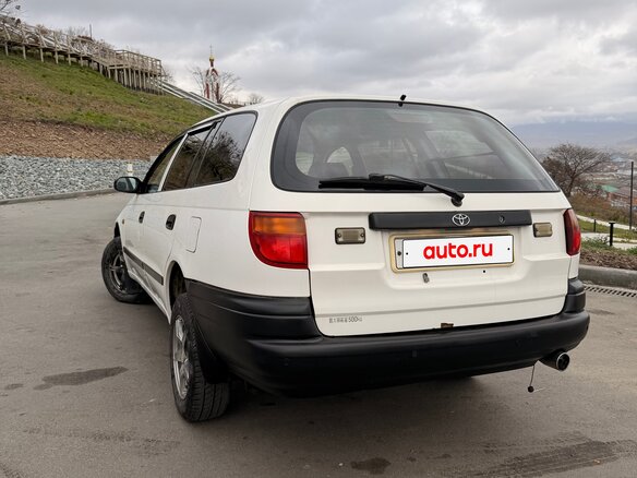 2001 Toyota Caldina II Рестайлинг, белый, 270000 рублей - вид 5