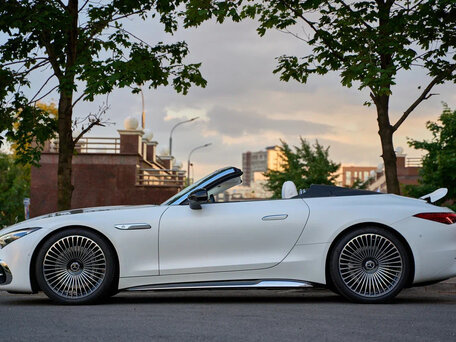 2025 Mercedes-Benz Maybach SL, белый, 28500000 рублей, вид 4
