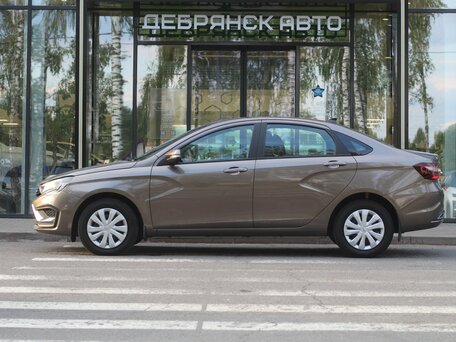 2024 Lada (ВАЗ) Vesta I Рестайлинг (NG), коричневый, 1310000 рублей, вид 2