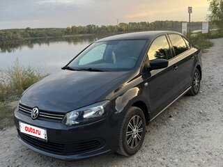 2015 Volkswagen Polo V Рестайлинг, серый, 1020000 рублей, вид 1