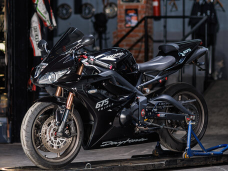 2009 Triumph Daytona 675, чёрный, 600000 рублей, вид 3