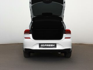 2020 Volkswagen Polo VI, белый, 1727000 рублей, вид 4