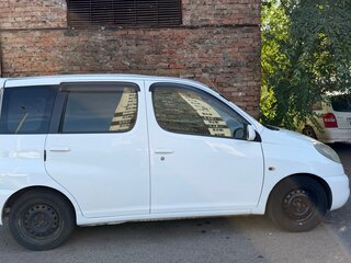 2000 Toyota FunCargo, белый, 380000 рублей, вид 4