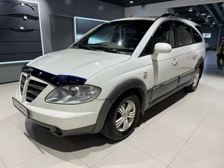 2005 SsangYong Rodius I, белый, 799000 рублей, вид 1