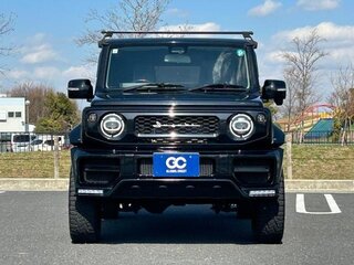2023 Suzuki Jimny Sierra IV, чёрный, 1813009 рублей, вид 3
