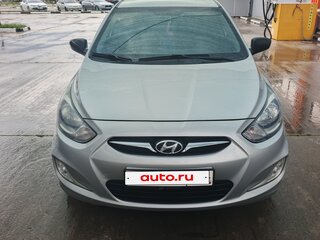 2012 Hyundai Solaris I, серебристый, 850000 рублей, вид 1