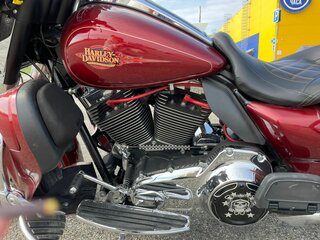 2009 Harley-Davidson Electra Glide, красный, 850000 рублей, вид 4