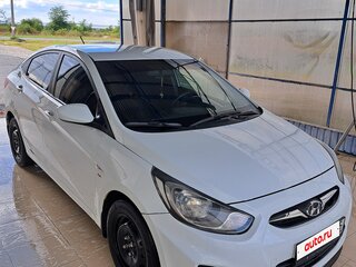 2014 Hyundai Solaris I, белый, 890000 рублей, вид 2