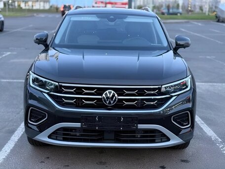 2023 Volkswagen Tayron I Рестайлинг, чёрный, 2390000 рублей, вид 3
