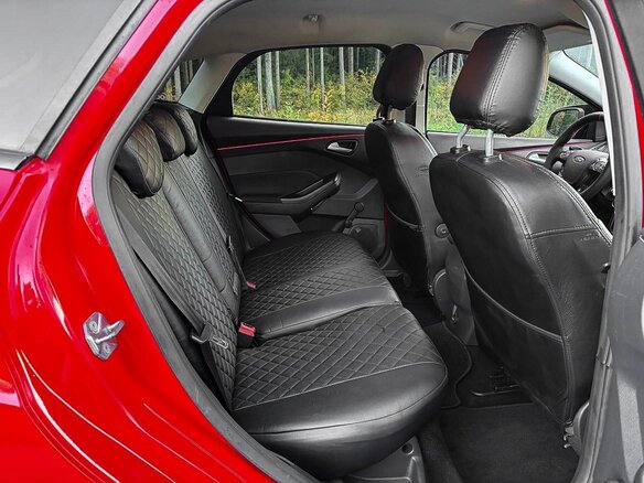 2013 Ford Focus III, красный, 975000 рублей - вид 11