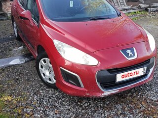 2011 Peugeot 308 I Рестайлинг, красный, 350000 рублей, вид 3