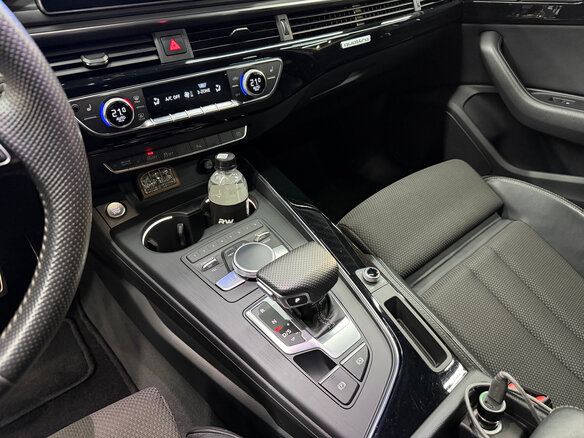 2018 Audi A4 V (B9), серый, 3400000 рублей - вид 22